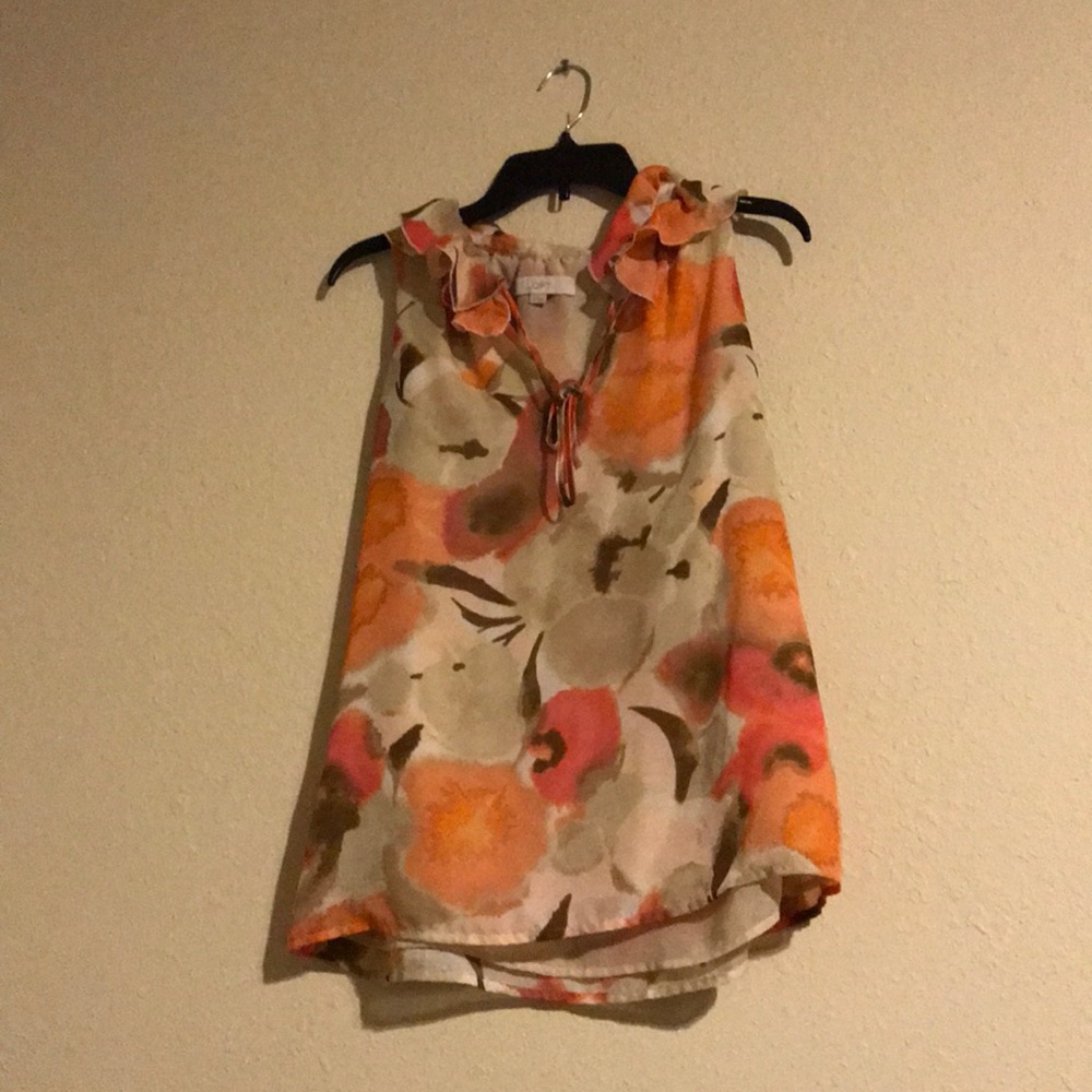 Printed sleeveless ruffled collar